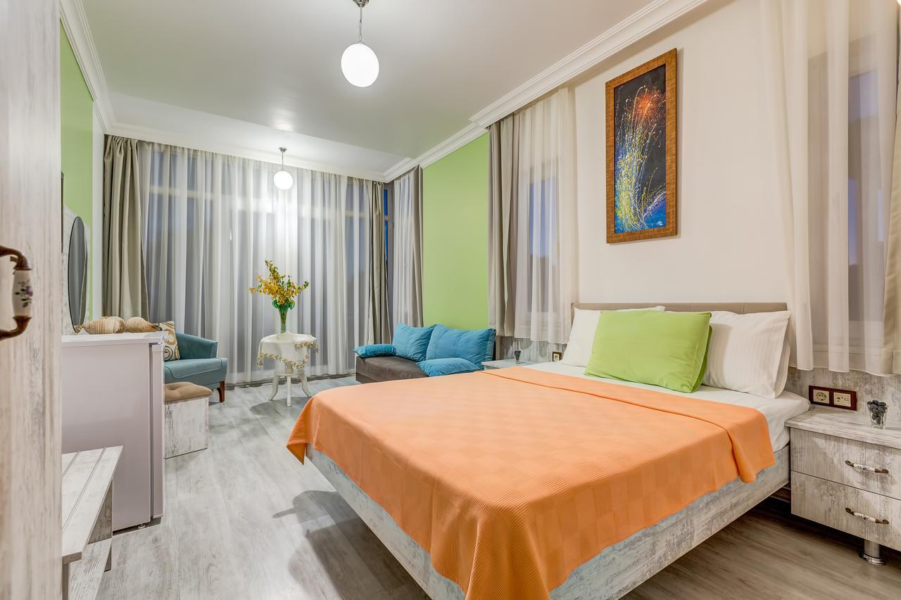 Nefes Hotel Ayvalik Exterior photo