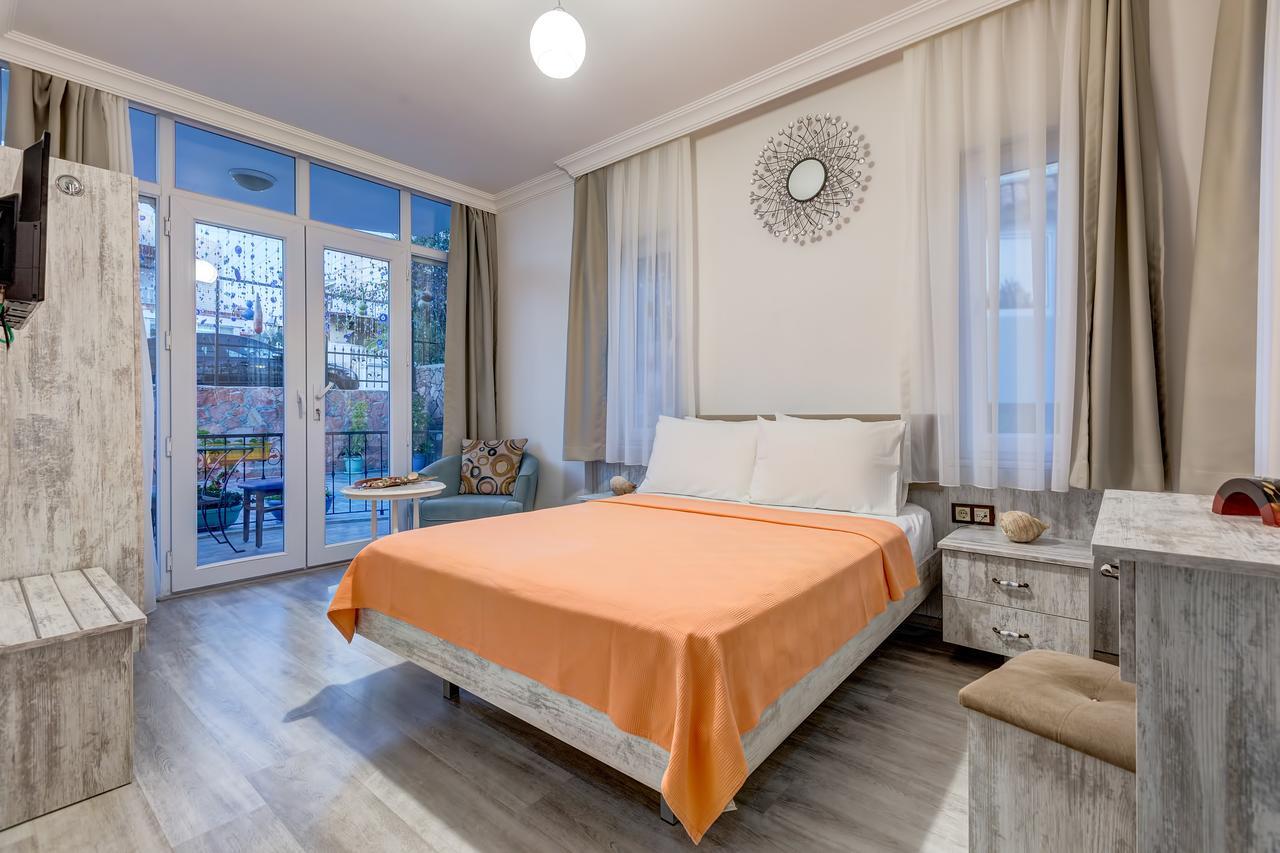 Nefes Hotel Ayvalik Exterior photo